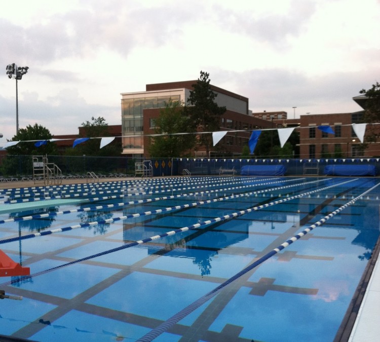 penn-state-outdoor-swimming-pool-photo